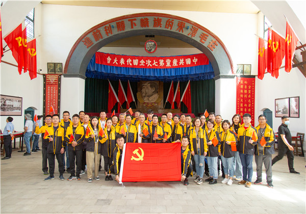 重温峥嵘岁月 学习延安精神——蓝冠娱乐六建党史学习走进延安